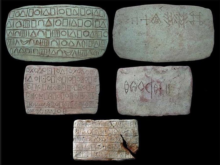 Уникальные артефакты 4000-летней давности